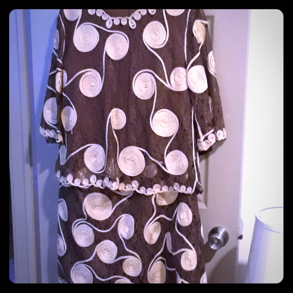 2pc top/skirt 40% Cotton/ 60% Acetate
